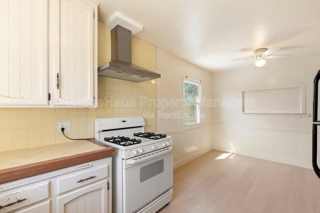 Photo - 5625 Gables St