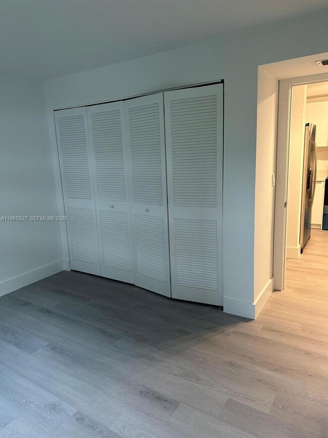 Photo - 210 SW 11th St Unidad 510