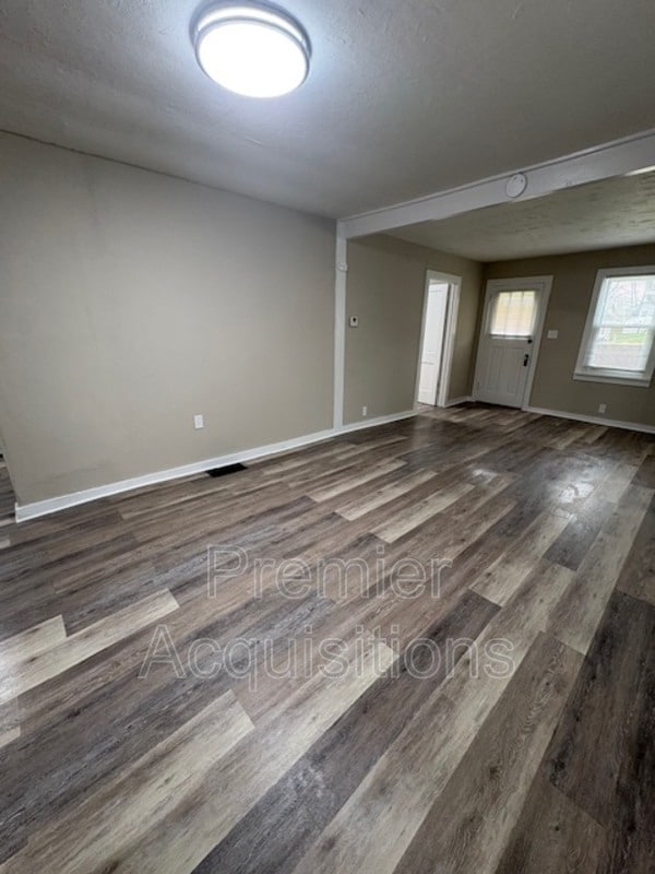 Photo - 507 Porter St