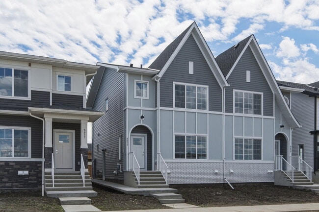 Photo - 9973 Huxbury Dr NE