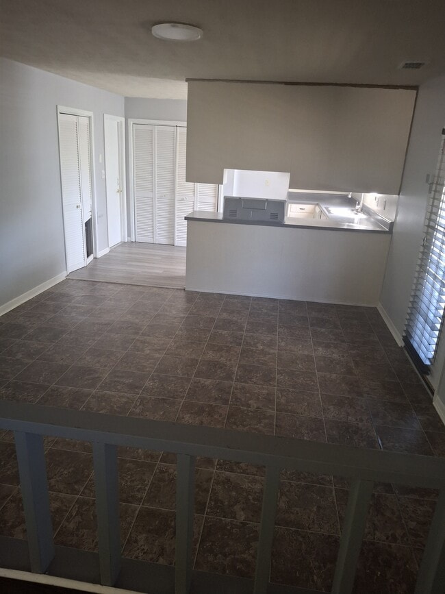 Photo - 1903 Oxford Dr