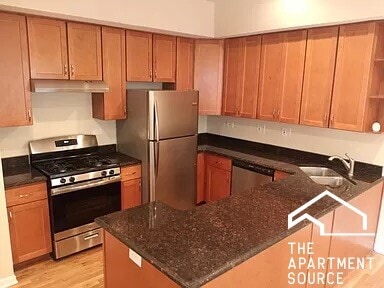 Building Photo - 4008 S Calumet Ave Unit 1S Rental