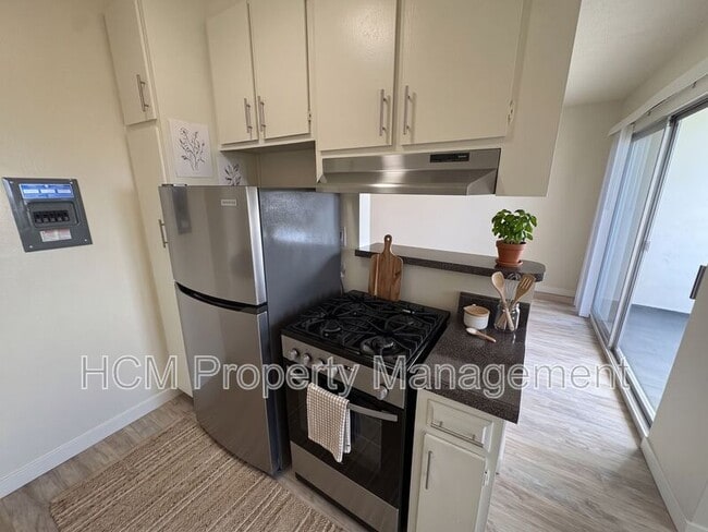 Photo - 2928 4th St