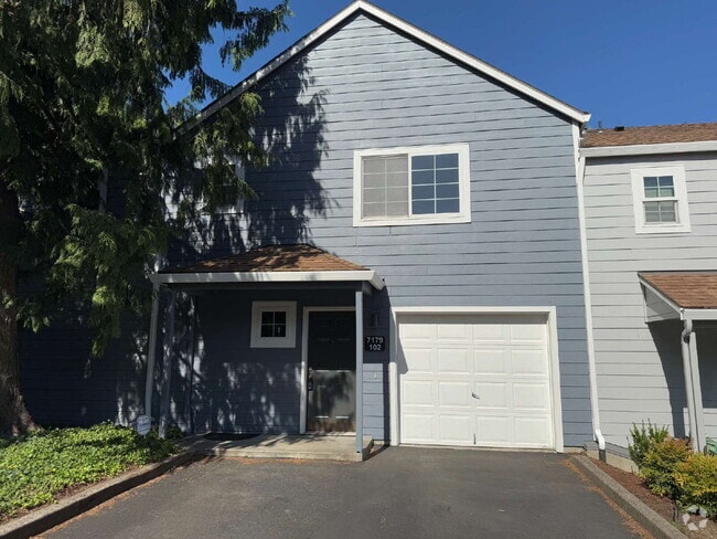 Building Photo - 2 Bedroom Condominium Unit 102