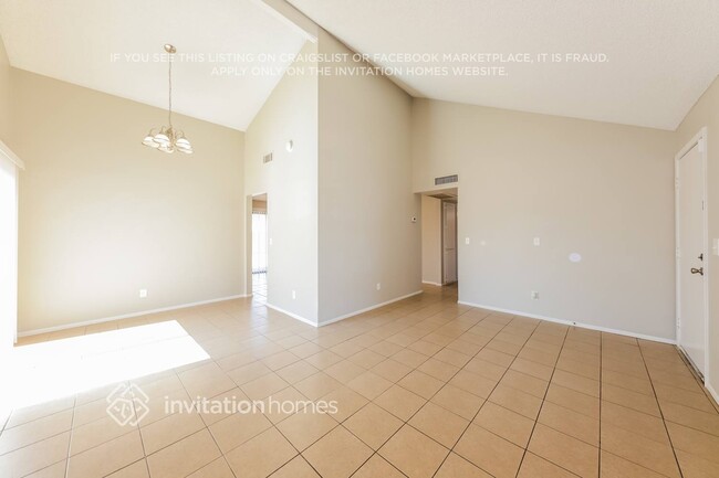 Photo - 5623 W Brown St