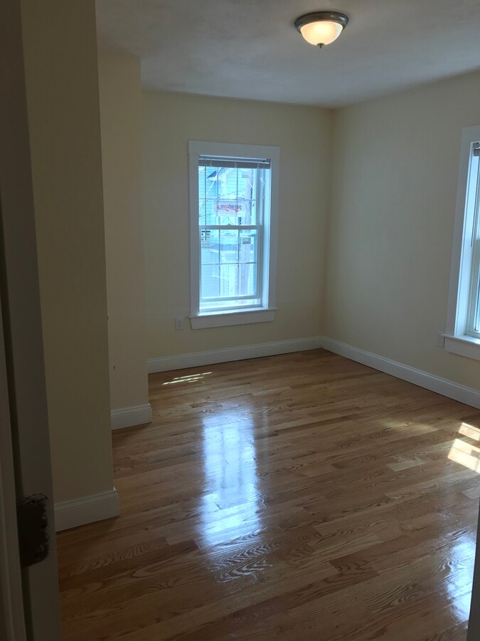 Photo - 7 Rockdale Ave