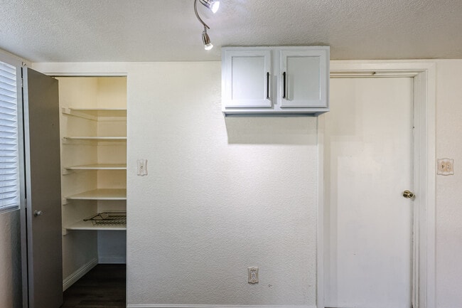 Photo - 408 W Oraibi Dr