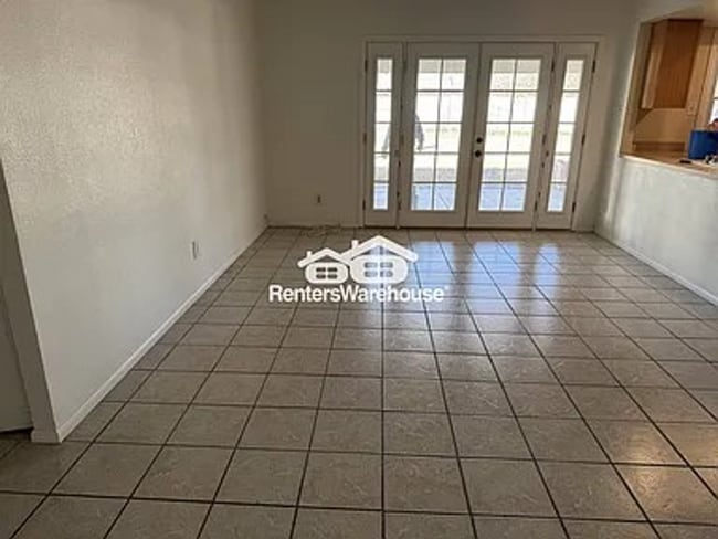5722 W Tierra Buena Ln