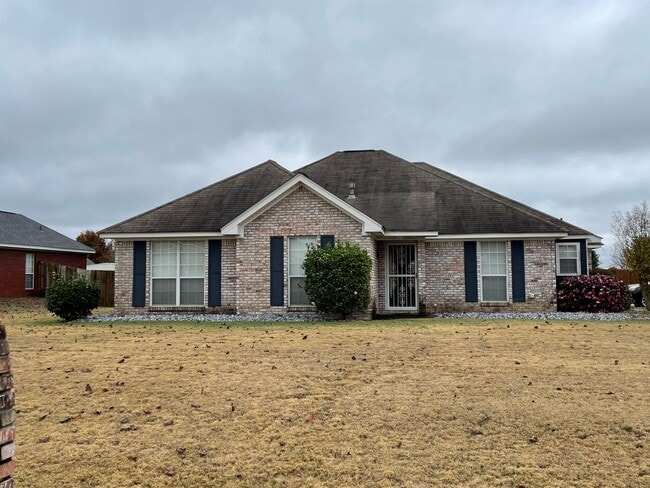 Building Photo - Beautiful 3/2 in Glynwood neighborhood, Prattville