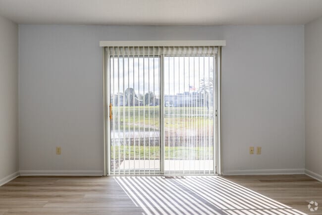 2BR, 1.5BA - 1,480SF - Living Room