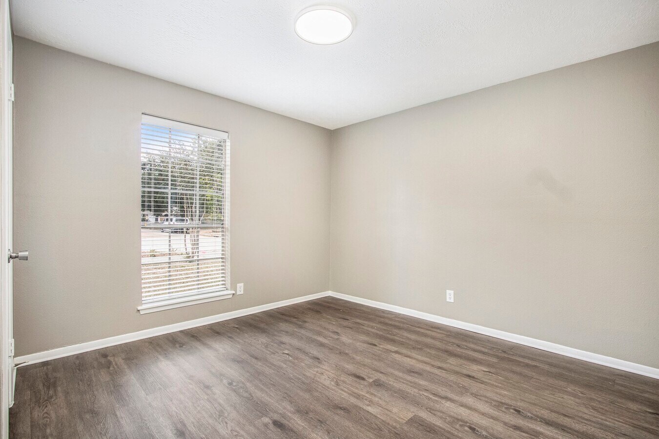 Photo - 23918 Beaverwood Dr