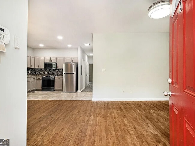 Photo - 2829 3rd Ave SW