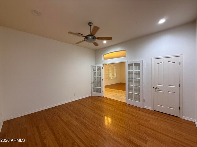 Photo - 101 S Presidio Dr