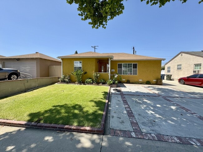 Photo - 9548 Claymore St
