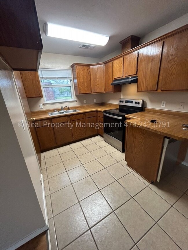 Photo - 1908 Cherrybark Dr