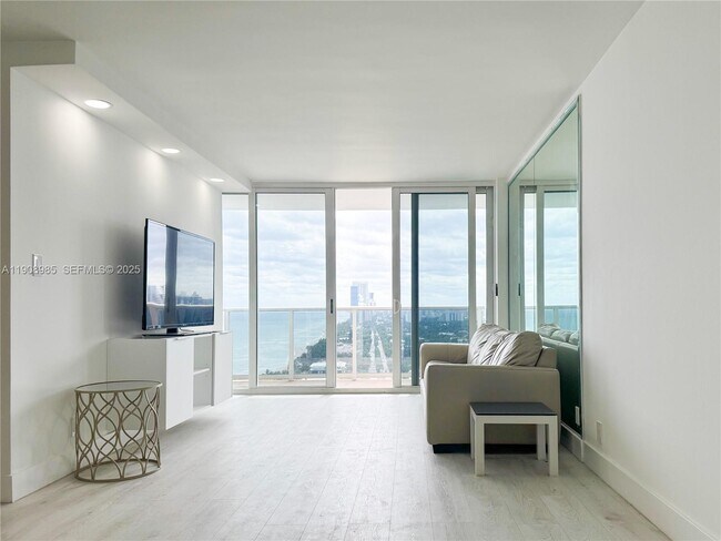 Building Photo - 3140 S Ocean Dr Unit 2403