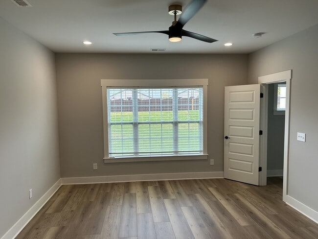 Photo - 6619 Camilla Dr