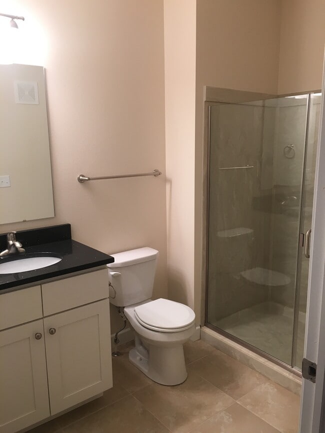 Photo - 2500 Muscatine Ave Unit F