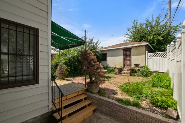 Photo - 1315 Hampton Ave Unit 1