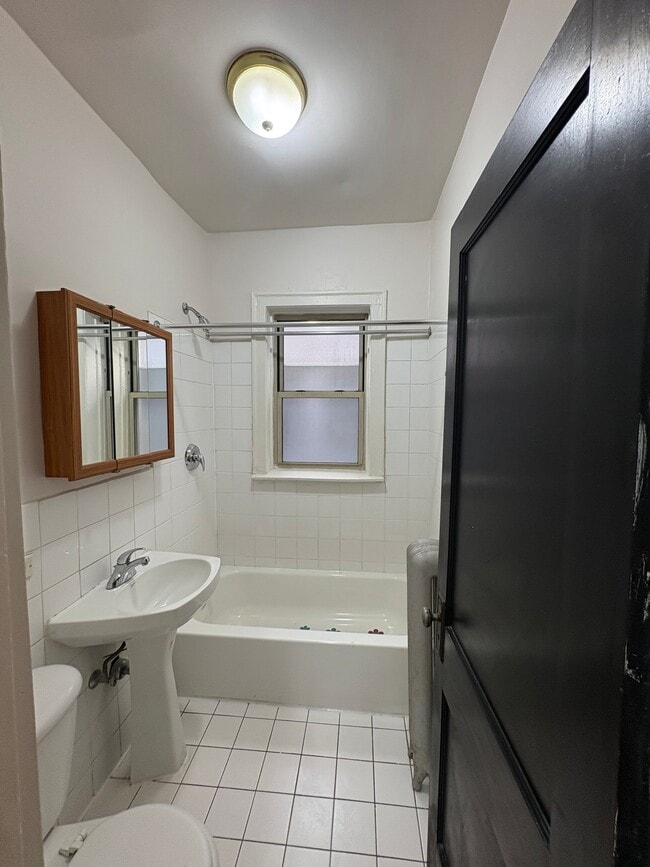 Photo - 824 S Austin Blvd Unit 824 S. Austin Blvd  1