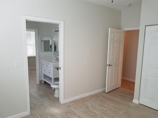 369 W Coral Trace Cir