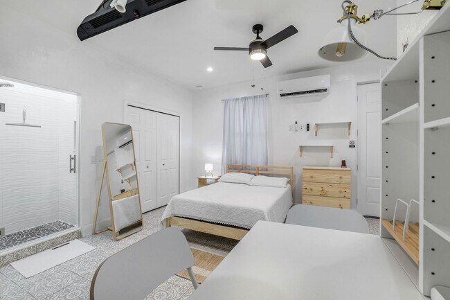 Photo - 167 5th St Unit 4