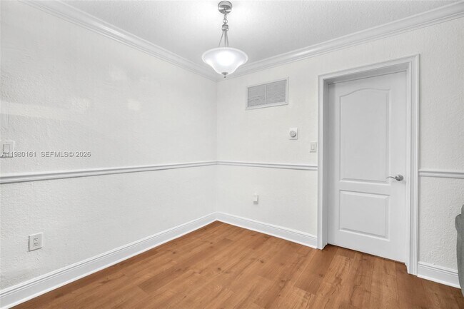 Photo - 3245 Virginia St Unit 19