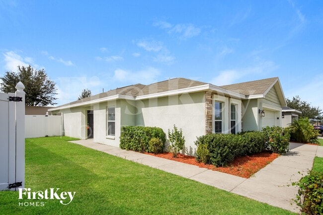 Photo - 881 Greenshank Dr