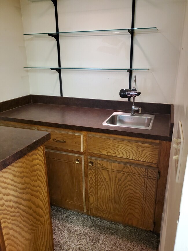 Photo - 7903 Debar Cir