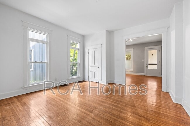 Photo - 1229 Pleasant St