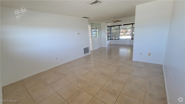 Building Photo - 7035 Cedarhurst Dr Unit 12C Rental