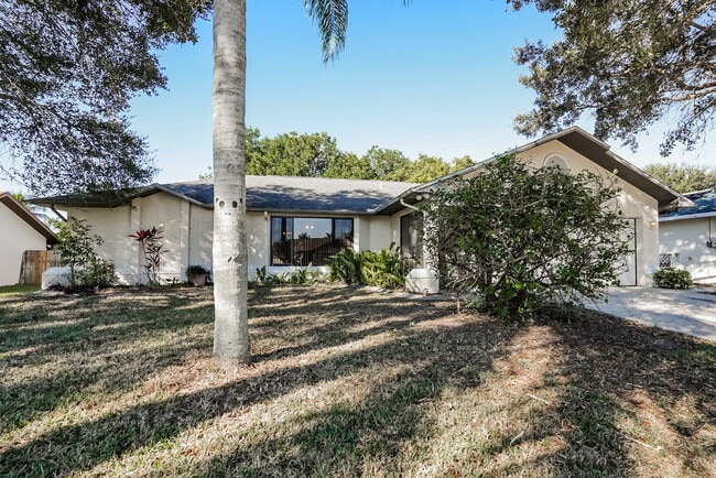 Building Photo - 2126 SW 14th Ave Rental