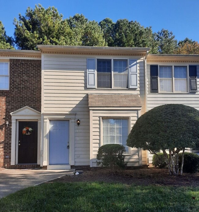North Raleigh Townhouse Convenient to Scho... - North Raleigh Townhouse Convenient to Scho...