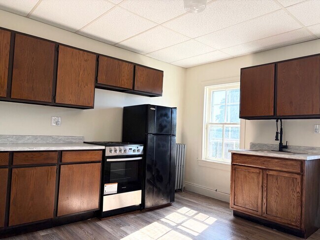 Photo - 1422 W Philadelphia St Apartment Unit 3