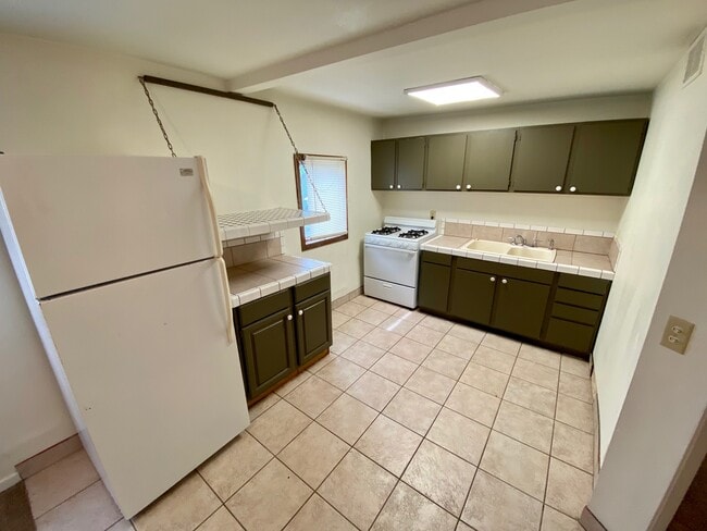 Photo - 623 5th Ave S