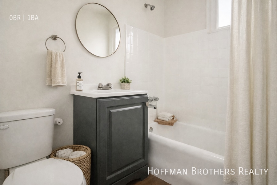 Photo - 103 S Edgemont St Unidad 301