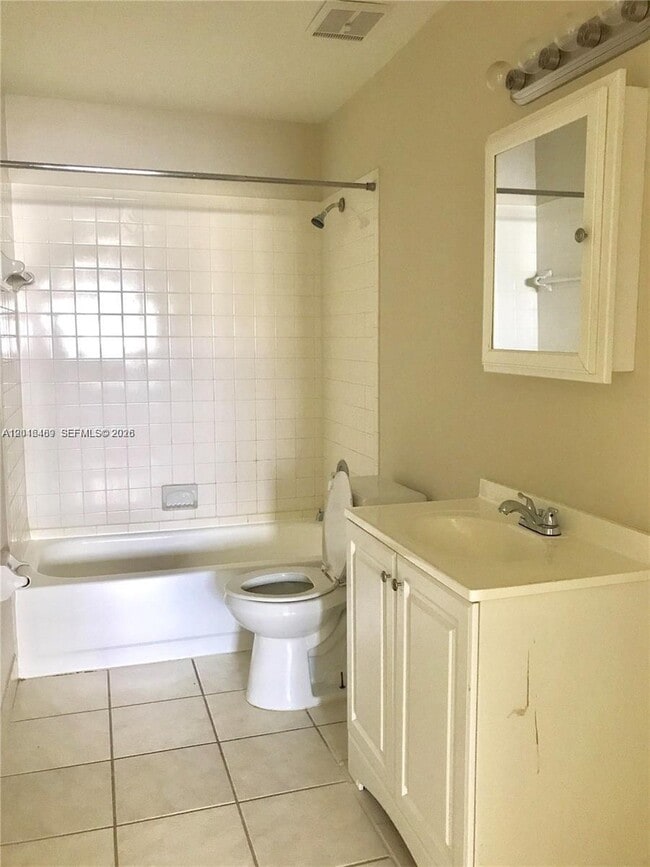 Photo - 3473 NW 44th St Unit 205