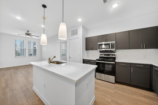 Cocina moderna - Vista at Reed