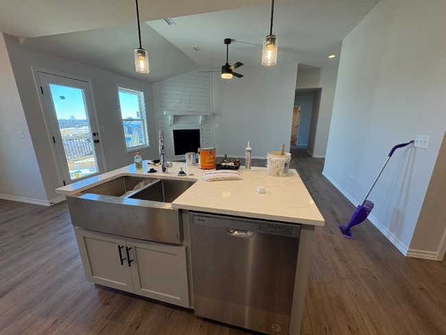 Photo - 896 S Silverwood Ln