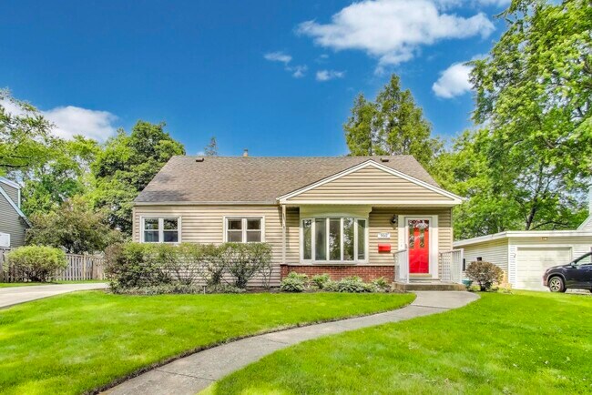 Photo - 950 N Haddow Ave House