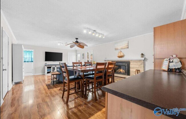 Photo - 7600 Teal Dr SW