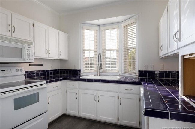 Photo - 1228 Woodland Dr