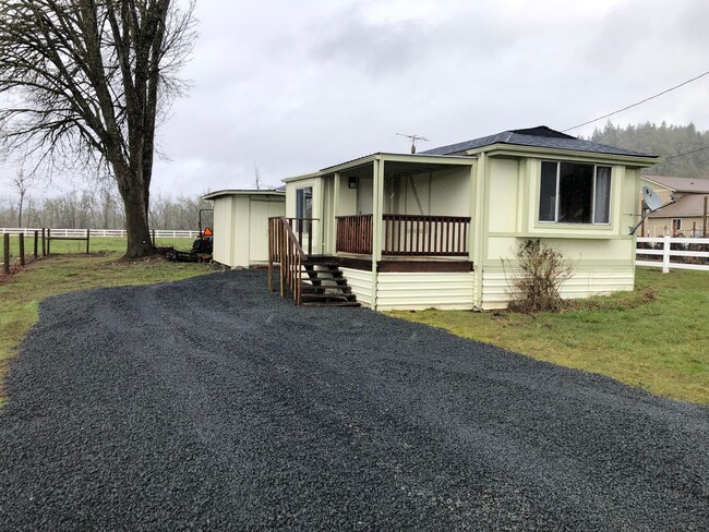 3 bed, 2 bath Country Home for rent! - 3 bed, 2 bath Country Home for rent!