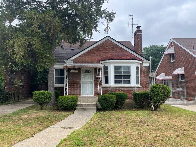 Photo - 16045 Edmore Dr