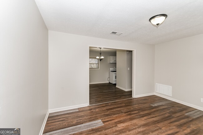 Photo - 1135 Pontiac Cir