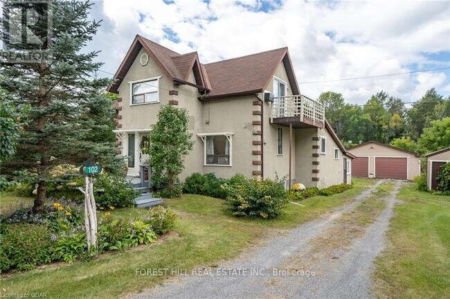 Photo - 102 Harbard Rd