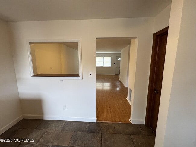 Photo - 156 Primrose Ln