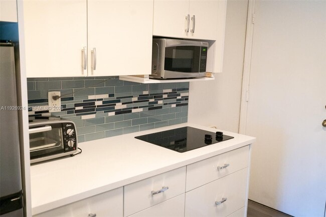 Photo - 16060 SW 144th Ave Unit 1