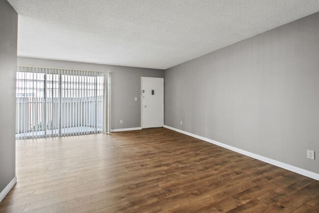 Photo - 3625 Mentone Ave Apartamento Unidad 04