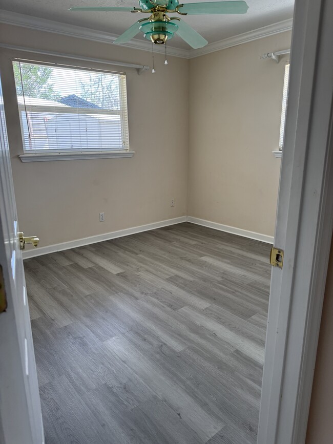 Photo - 577 Cody Dr